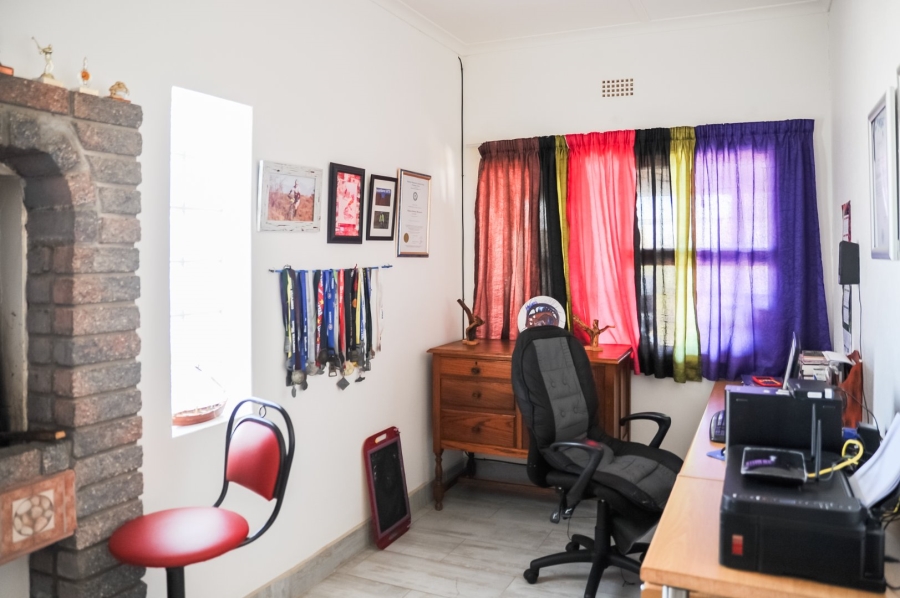 5 Bedroom Property for Sale in McDougall